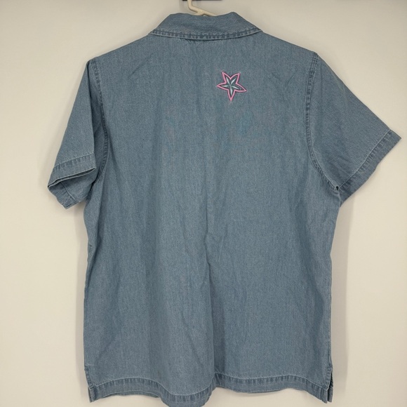 Vintage NEW beachy embroidered denim/chambray button down shirt - Picture 4 of 8